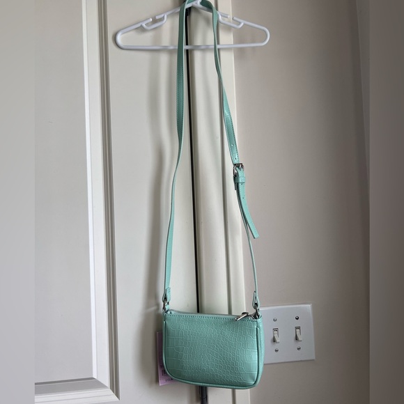 NWT Mint Green Crocodile Small Purse Crossbody - Picture 3 of 5